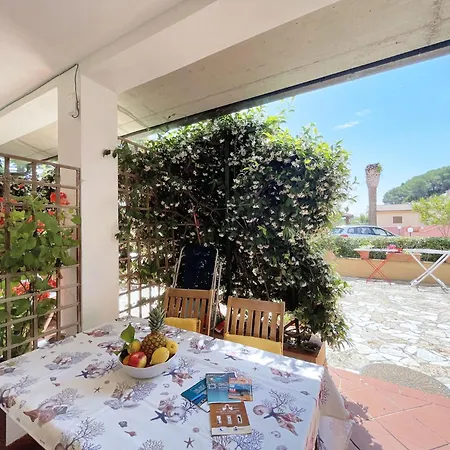 Adriana Di Argonautivacanze Porto Azzurro