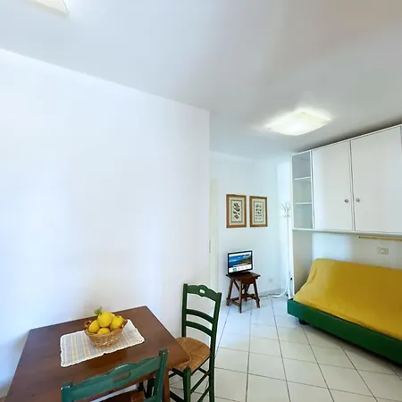 Adriana Di Argonautivacanze * Porto Azzurro