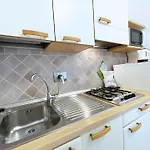 Adriana Di Argonautivacanze Apartment