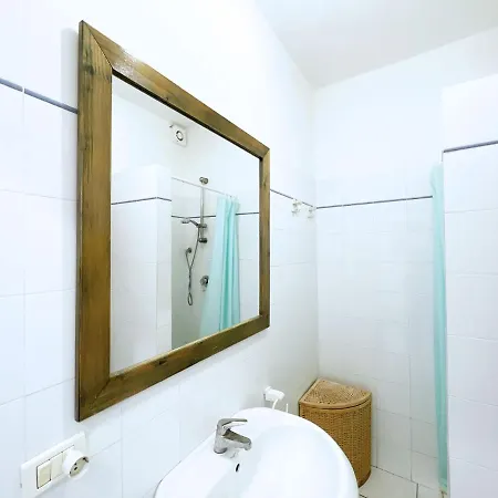 Adriana Di Argonautivacanze * Porto Azzurro