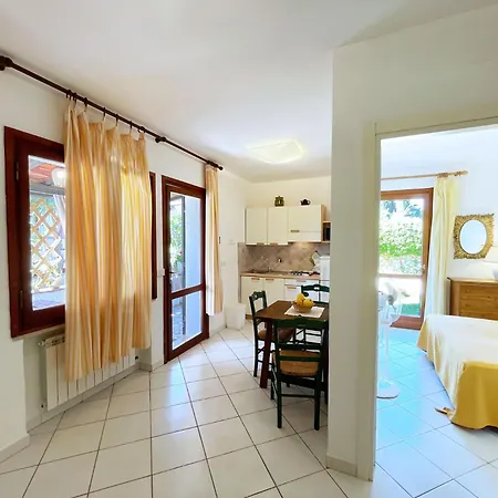 Adriana Di Argonautivacanze Porto Azzurro