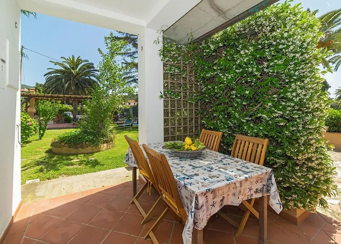 Adriana Di Argonautivacanze Appartamento Porto Azzurro